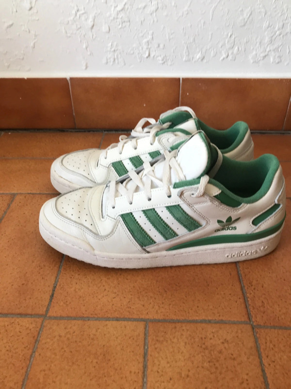 Paire d’Adidas | Vinted