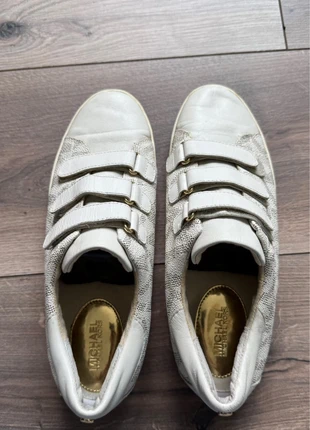 Beige Michael Kors Monogram Sneakers | Maat 37, marca: Michael Kors, estado: Satisfactorio, tamaño: 37, 9,99 €, 11,19 € Protección al comprador incluida