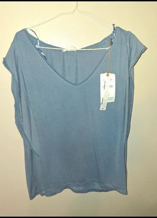 T-shirt bleu clair femme – Light blue women’s t-shirt, brand: Bonobo, condition: New with tags, size: S / 36 / 8, €8.00, €9.10 includes Buyer Protection