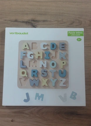 Puzzle lettres Verbaudet, marque: Verbaudet, état: Très bon état, taille: 3 ans / 98 cm, 10,00 €, 11,20 € Protection acheteurs incluse