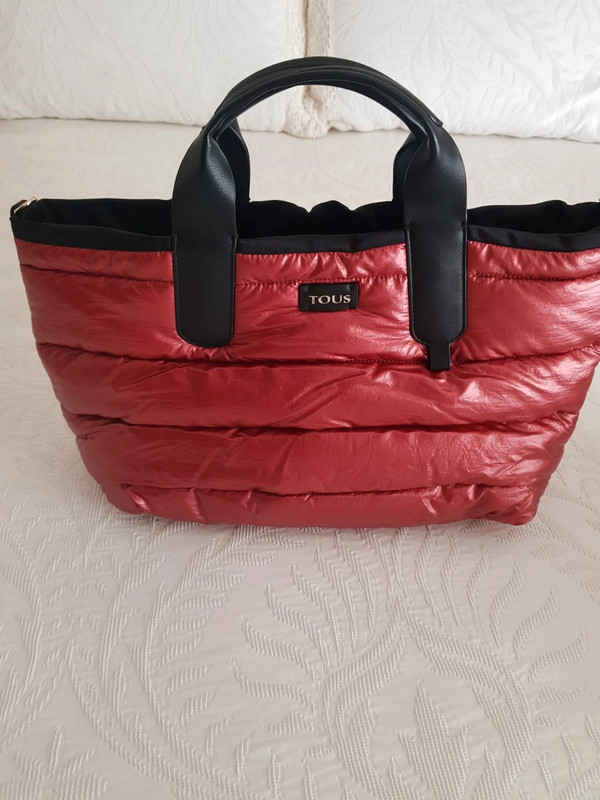 Bolso rojo de Tous 2