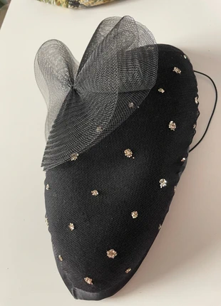 Chapeau de fête, merk: Creatrice, staat: Heel goed, maat: Universele maat, € 12,00, € 13,30 inclusief Kopersbescherming