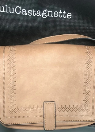 sac bandoulière lulu castagnette, marque: Lulu Castagnette, état: Neuf sans étiquette, 16,00 €, 17,50 € Protection acheteurs incluse