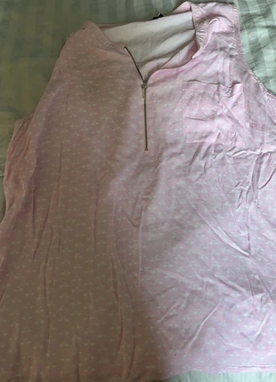 Top Rose , marque: M&S Mode, état: Bon état, taille: 5XL / 50 / 22, 2,50 €, 3,33 € Protection acheteurs incluse