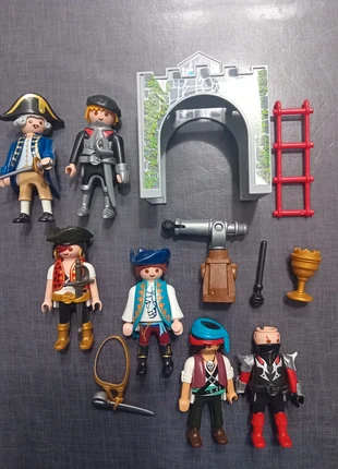 Playmobil forteresse, brand: Playmobil, condition: Good, size: 3 years / 98 cm, €3.00, €3.85 includes Buyer Protection