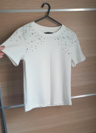 Haut blanc Bershka perles et strass, marke: Bershka, zustand: Neu, größe: S / 36 / 8, 5,00 €, 5,95 € inklusive Vinted-Käuferschutz
