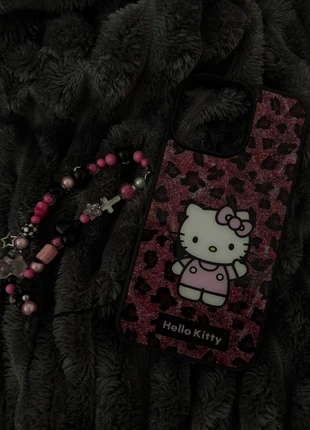 Cover Hello Kitty iPhone 15 Pro Max + phone strap Y2K, zustand: Sehr gut, 8,50 €, 9,63 € inklusive Vinted-Käuferschutz