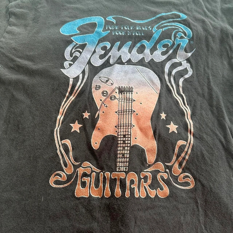 Fender Guitar graphic tee- size large 2