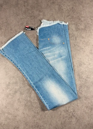 👖 Jean Diesel Fuse femme, flare bleu clair délavé, bords effilochés, taille 40, marque: Diesel, état: Neuf avec étiquette, taille: L / 40 / 12, 15,90 €, 17,40 € Protection acheteurs incluse