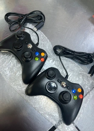 Manette Xbox tout neuf , marque: Xbox, état: Neuf sans étiquette, 50,00 €, 53,20 € Protection acheteurs incluse