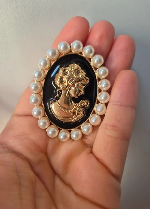 Grande broche camée vintage, marke: camée, zustand: Sehr gut, 17,00 €, 18,55 € inklusive Vinted-Käuferschutz