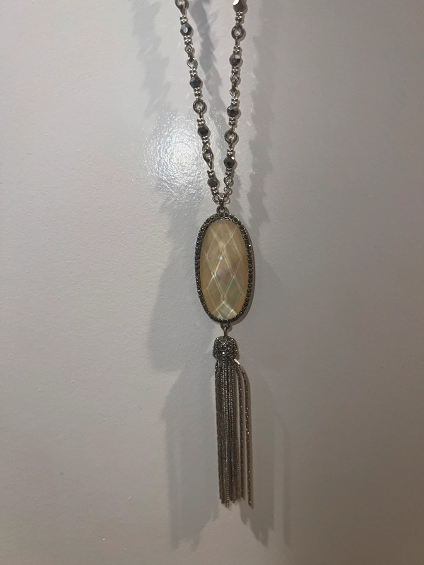 Long stone necklace 2