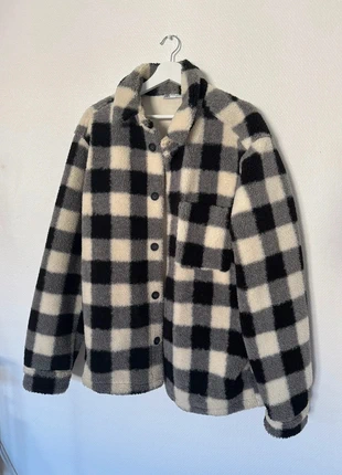 Veste polaire à carreaux noirs, marca: Zara, estado: Nuevo sin etiquetas, tamaño: L, 28,00 €, 30,10 € Protección al comprador incluida