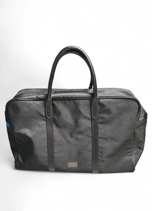 Sac de voyage Hugo boss noir, marque: Hugo Boss, état: Très bon état, 25,00 €, 26,95 € Protection acheteurs (Pro) incluse