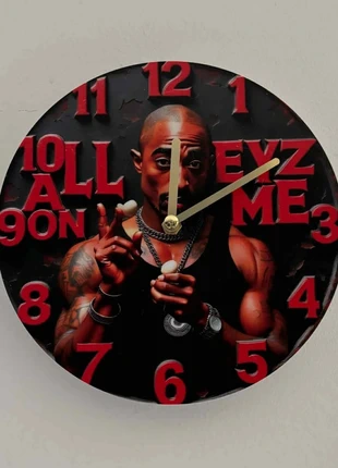 🕒 Pendule Tupac – All Eyez On Me – 20 cm – Neuve, marque: 2pac, état: Neuf avec étiquette, 20,00 €, 21,70 € Protection acheteurs (Pro) incluse