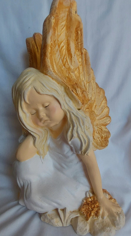 Komunia chrzest piękny prezent figurka anioł 3