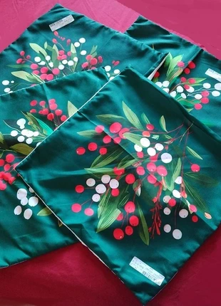 Lot de 4 housses de coussins, brand: PAS, condition: New with tags, €5.00, €5.95 includes Buyer Protection