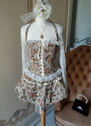 Princess Classic Medieval Bavaria Gothic Retro Elegant Vintage-Inspired Romantic DeramCottagecore, marke: Boutique Italiana, zustand: Sehr gut, größe: S / 36 / 8, 34,90 €, 37,35 € beinhaltet Vinted-Käuferschutz Pro