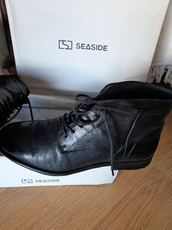 Botas pretas de homem da Seaside 1