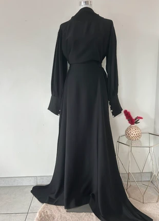 Robe noire fluide élégante Neuve 1m55-1m62, zustand: Neu, größe: Sonstige, 42,00 €, 44,80 € inklusive Vinted-Käuferschutz