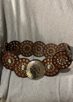 Boho brown/silver leather belt, marque: Zara, état: Neuf sans étiquette, taille: 70 cm, 9,00 €, 10,15 € Protection acheteurs incluse