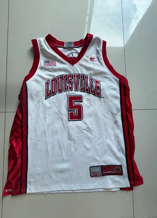 Maillot basket louisville cardinals brodé / taille L, marke: Vintage Dressing, zustand: Sehr gut, größe: L, 44,90 €, 47,85 € inklusive Vinted-Käuferschutz