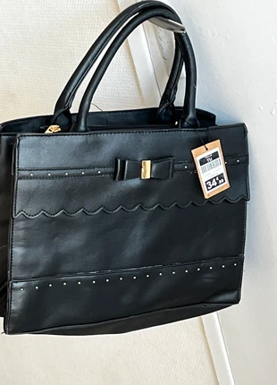 Sac à main acheter à 34€ neuf, marque: Vintage Chic, état: Très bon état, 2,00 €, 2,80 € Protection acheteurs incluse