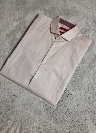 Chemise Hugo Boss – Rose clair – Taille M – Très Bon État 👔, marke: Hugo Boss, zustand: Sehr gut, größe: M, 16,00 €, 17,50 € beinhaltet Vinted-Käuferschutz Pro
