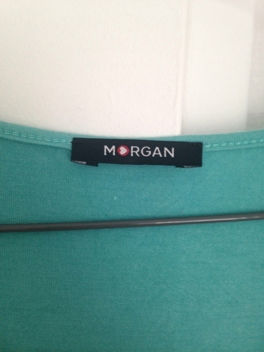Top Morgan bleu turquoise avec perles multicolores 2