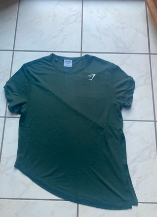 Tshirt asymétrique Gymshark taille M couleur vert, marque: Gymshark, état: Très bon état, taille: M / 38 / 10, 12,50 €, 13,83 € Protection acheteurs (Pro) incluse
