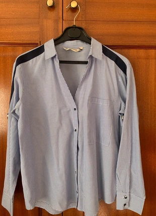 Camisa às riscas azul e branca ZARA XS oversized, marca: Zara, estado: Muy bueno, tamaño: XS / 34 / 6, 12,00 €, 13,30 € Protección al comprador incluida