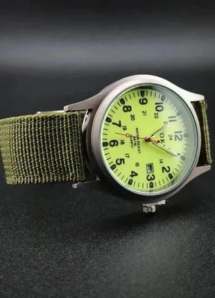 Montre verte intégrale nylon, phosphorescente r11, marke: soki, zustand: Sehr gut, größe: Einheitsgröße, 12,00 €, 13,30 € beinhaltet Vinted-Käuferschutz Pro