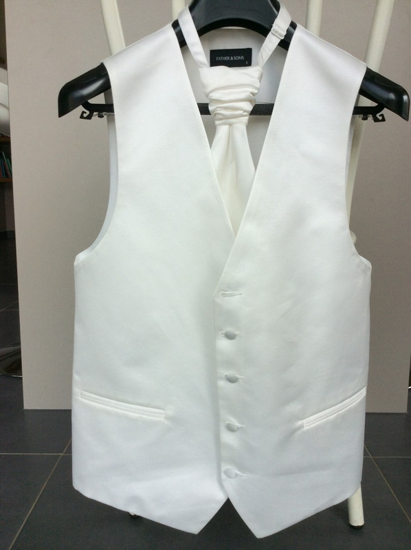 Gilet de costume blanc ivoire en satin et lavallière - Vinted