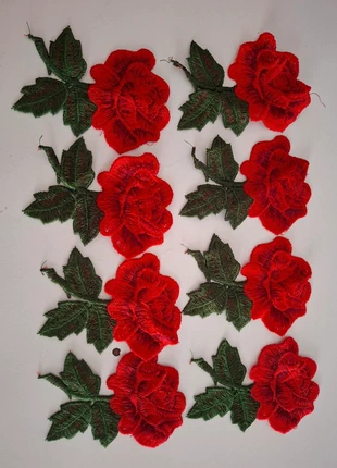 Set di 8 patch da cucire di rose rosse, marca: Patch, estado: Muy bueno, tamaño: Talla única, 8,00 €, 9,10 € Protección al comprador incluida