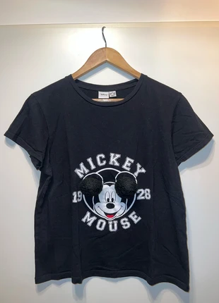 schwarzes T-Shirt mit bedrucktem Mickey Mouse / Primark, brand: Primark, condizioni: Buone, taglia: M / IT 42 / EU 38, €3.00, €3.85 include la Protezione acquisti