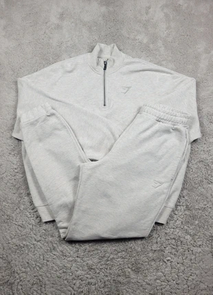 Ensemble de sport Sweat 1/4 Zip + Jogging Oversize pour Femme Gymshark Blanc Crème - Taille XXS, zustand: Sehr gut, größe: XXS / 32 / 4, 49,00 €, 52,15 € inklusive Vinted-Käuferschutz