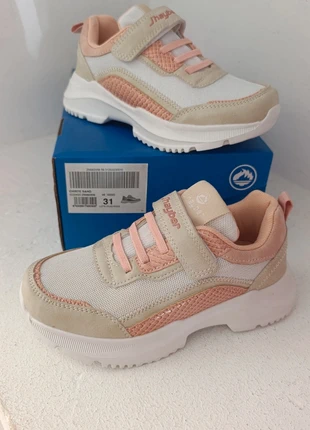 Zapatillas deportivas niña J’hayber talla 31, marca: J'hayber, estado: Nuevo con etiquetas, tamaño: 31, 22,00 €, 23,80 € Protección al comprador incluida