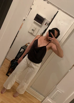 Top noir col bénitier dos nu effet satiné , merk: ASOS, staat: Heel goed, maat: S / 36 / 8, € 8,00, € 9,10 inclusief Kopersbescherming