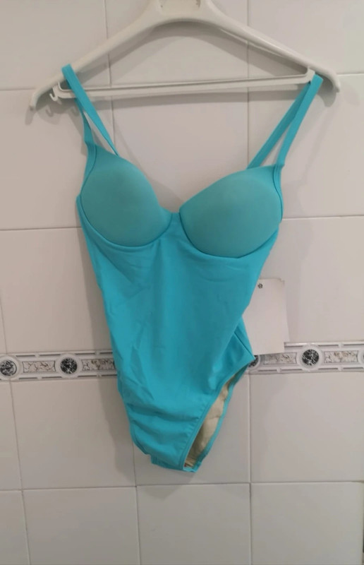 Bañador señora talla 42.copa B 1