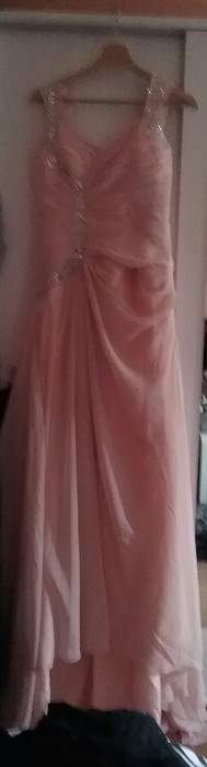 Robe de soirée rose pâle avec strass 1