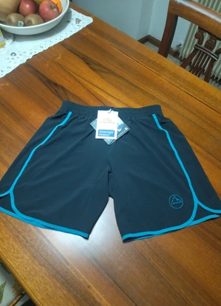 La Sportiva Shorts Running donna XS, brand: La Sportiva, condizioni: Nuovo con cartellino, taglia: XS / IT 38 / EU 34, €12.00, €13.30 include la Protezione acquisti