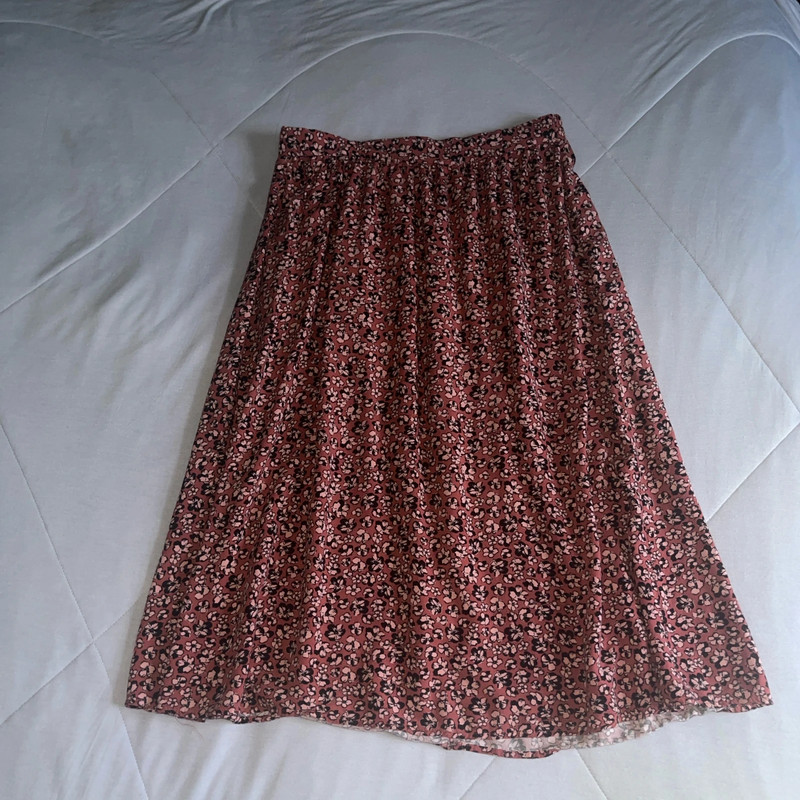 medium pink floral midi skirt from nine west. 1