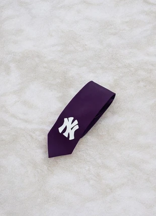 Cravate Streetwear Y2K Yankees Handmade, marca: Vintage Dressing, estado: Muito bom, €9.80, €10.99 inclui Proteção do Comprador