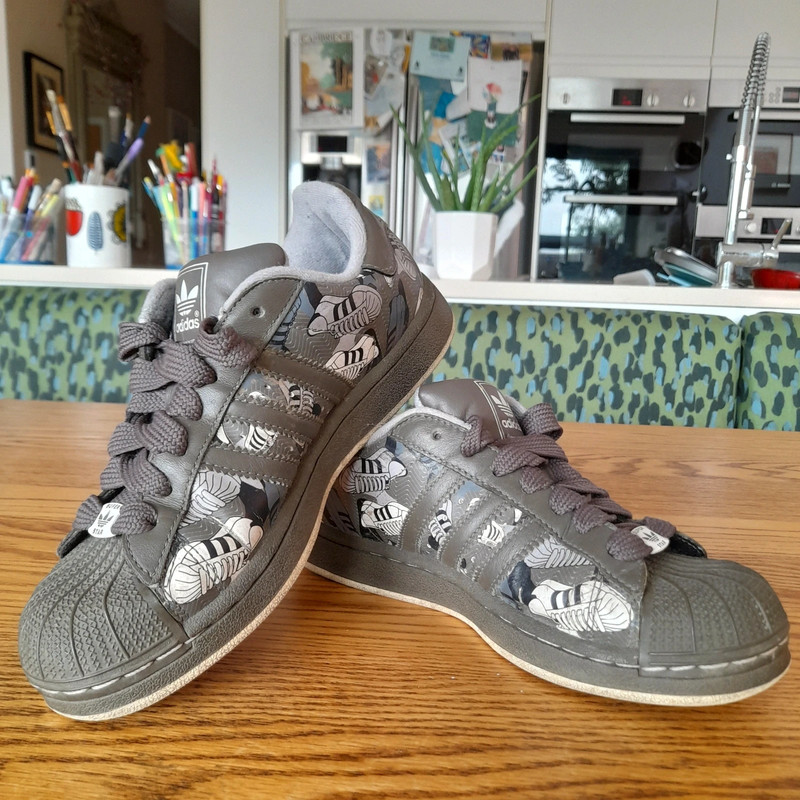 Sage green vintage Adidas shell toes with rare print design Vinted