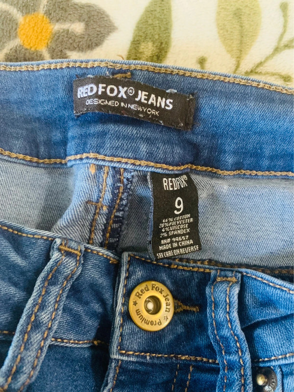 Redfox 🦊 jeans ..    read and look at size 5