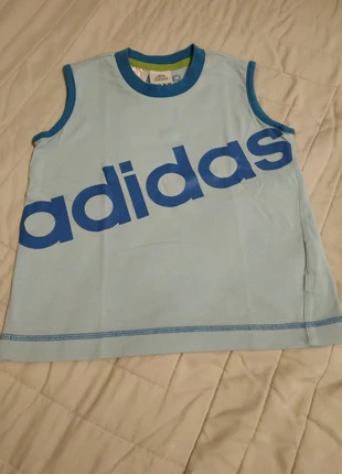 Débardeur Adidas, marque: adidas, état: Bon état, taille: 6 ans / 116 cm, 1,00 €, 1,75 € Protection acheteurs incluse