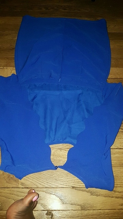 Robe dos nue bleu électrique  1