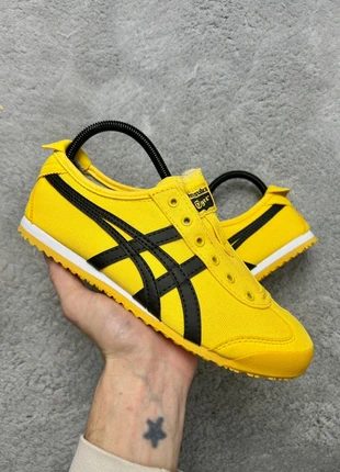 Asics Onitsuka Tiger Slip-On jaune/noir - Taille 39 - Neuve, marca: Onitsuka Tiger, estado: Novo com etiquetas, tamanho: 39, €69.00, €73.15 inclui Proteção do Comprador