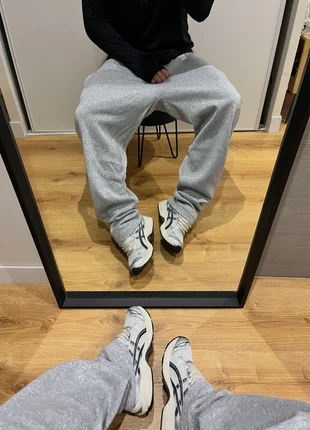 Jogging Large Gris, marque: sans marque, état: Neuf sans étiquette, taille: M, 25,00 €, 26,95 € Protection acheteurs incluse