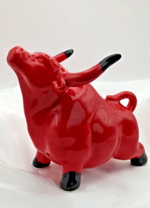 taureau en céramique couleur rouge sang 14 x 10 x 6cms, brand: Hippie/Bohême, condition: Very good, €23.50, €25.38 includes Buyer Protection